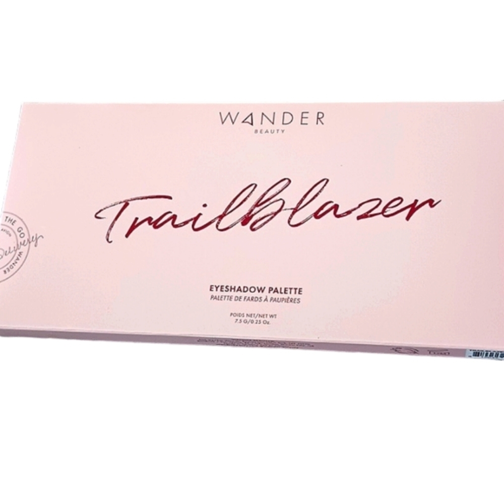 Wander Beauty Trailblazer Eyeshadow Pallette